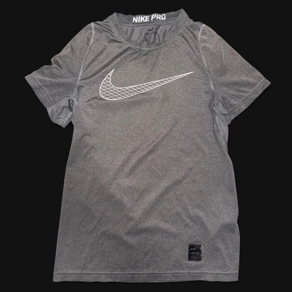 Nike Boys Grey and Black T-shirt